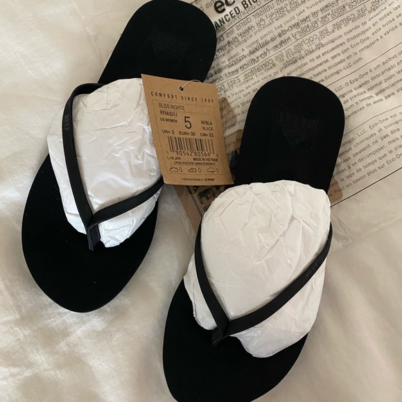 Reef Women’s Sandals, Size 5 - Picture 6 of 6